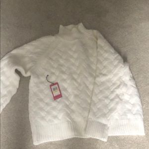 Vince Camuto sweater